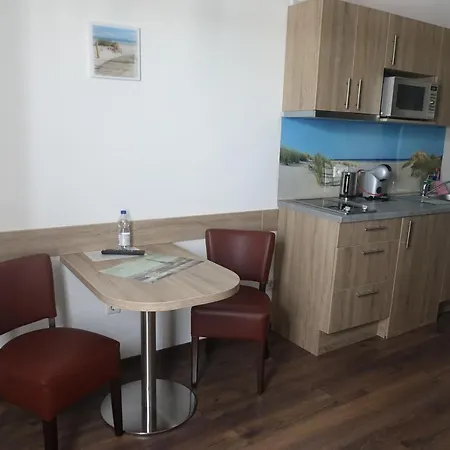 & Restaurant 