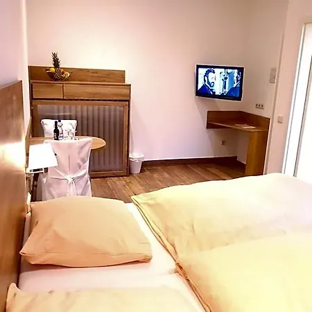 Hotel & Restaurant 